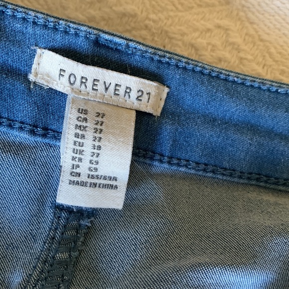 Skinny Forever 21 Jeans - Picture 2 of 6